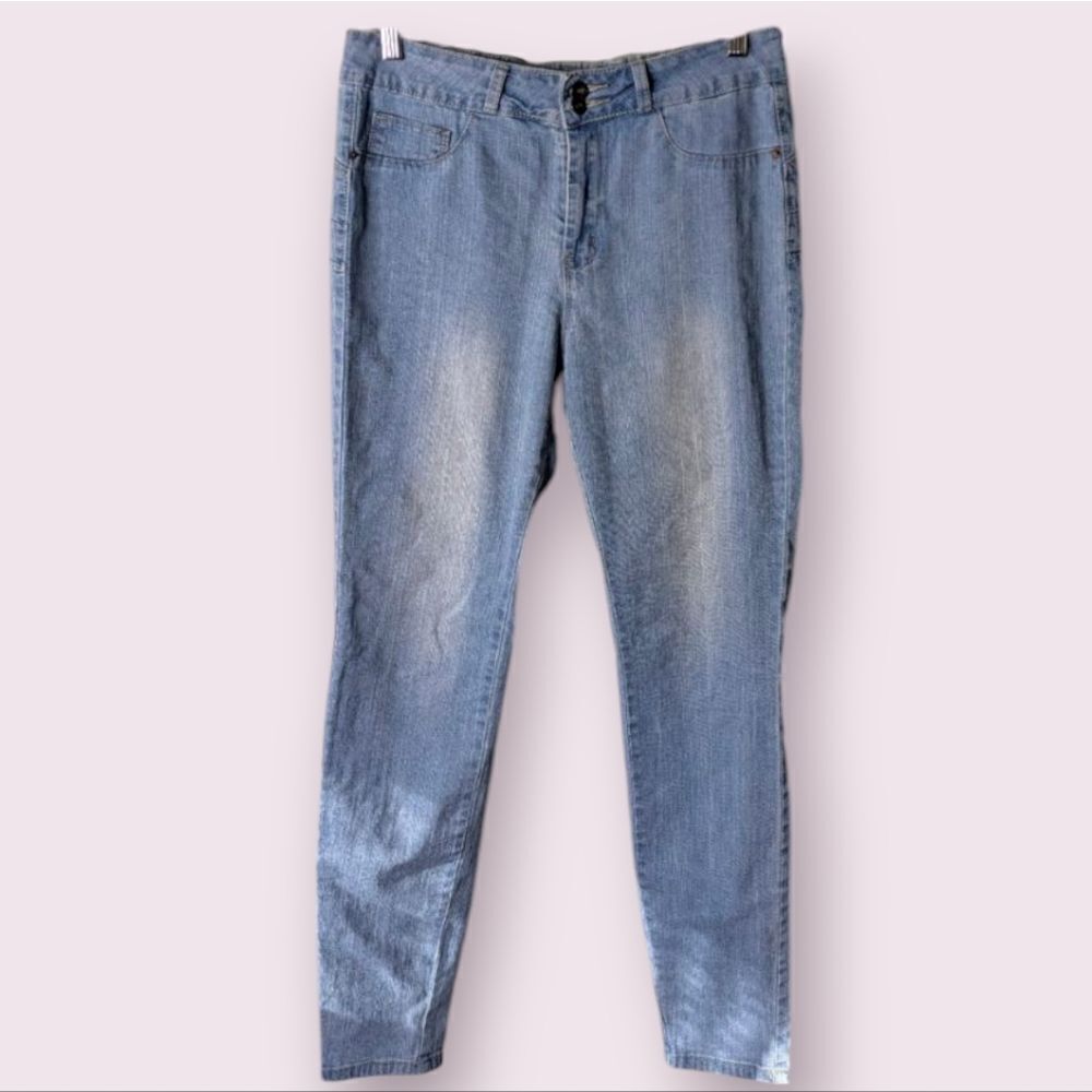 Light Wash High Rise Stretch Skinny Jeans size 12